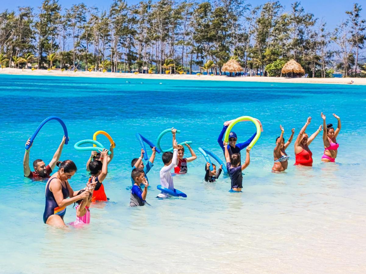 Fantasy Island Beach Resort And Marina First Bight Luaran gambar