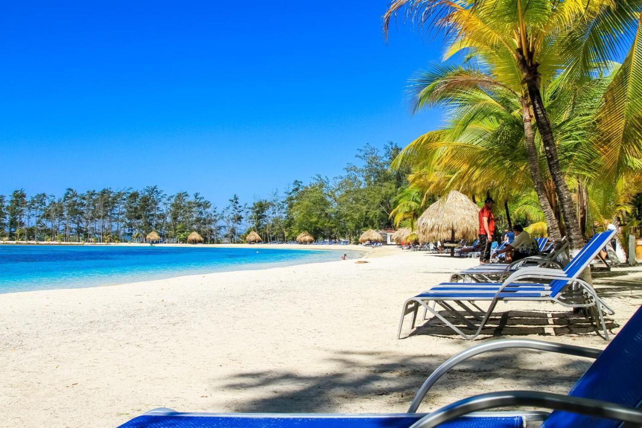 Fantasy Island Beach Resort And Marina First Bight Luaran gambar